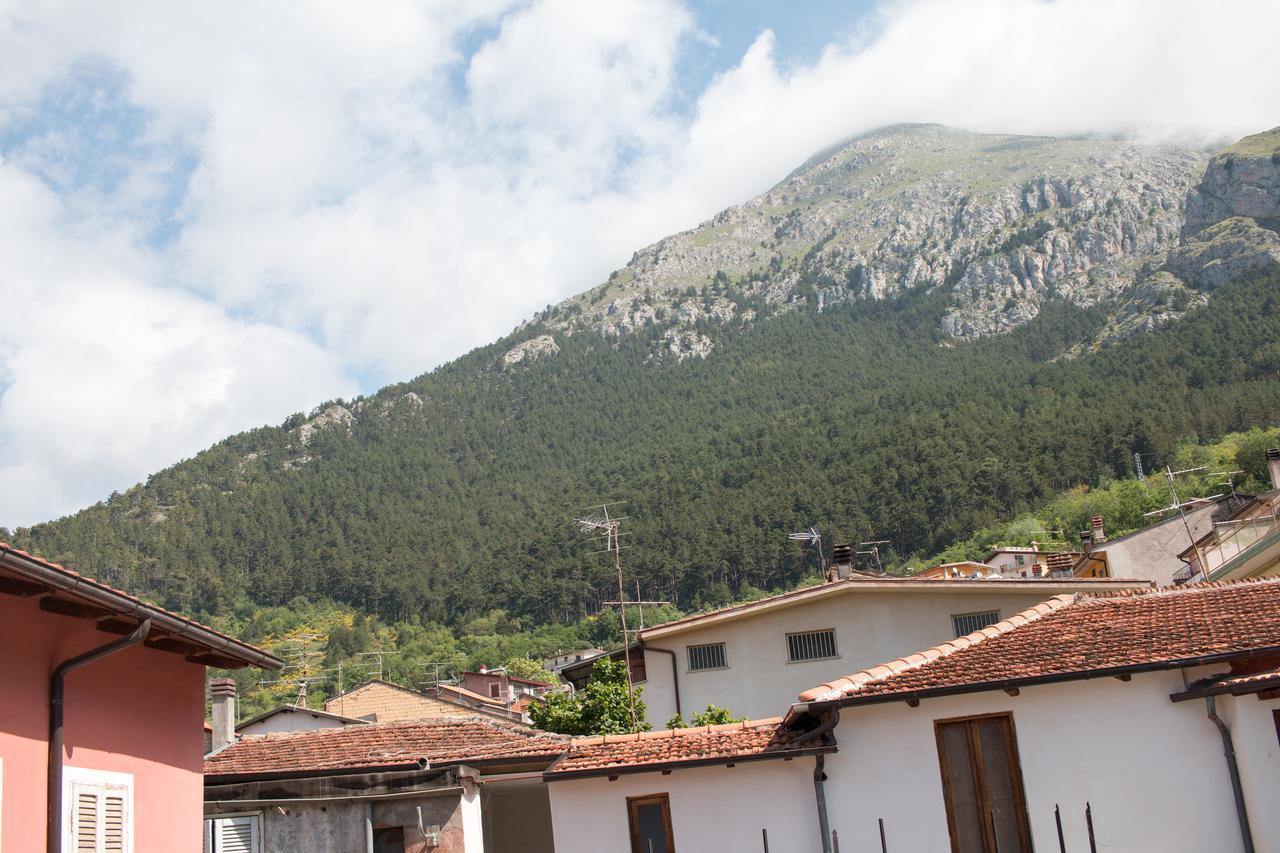 Il Mughetto Acomodação com café da manhã Celano Exterior foto